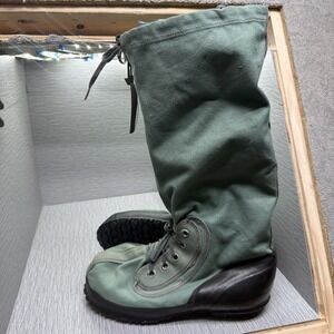 US Military Extreme Cold Weather Mukluk Boots LaCrosse USA Made Mens Medium